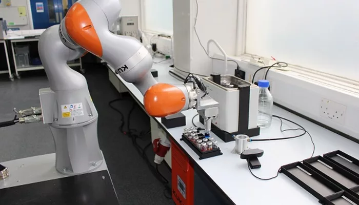 Nouveaux horizons pour la recherche pharmaceutique : les robots-chimistes intelligents ouvrent la voie